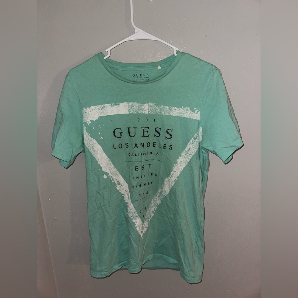 Guess T-Shirt Size M